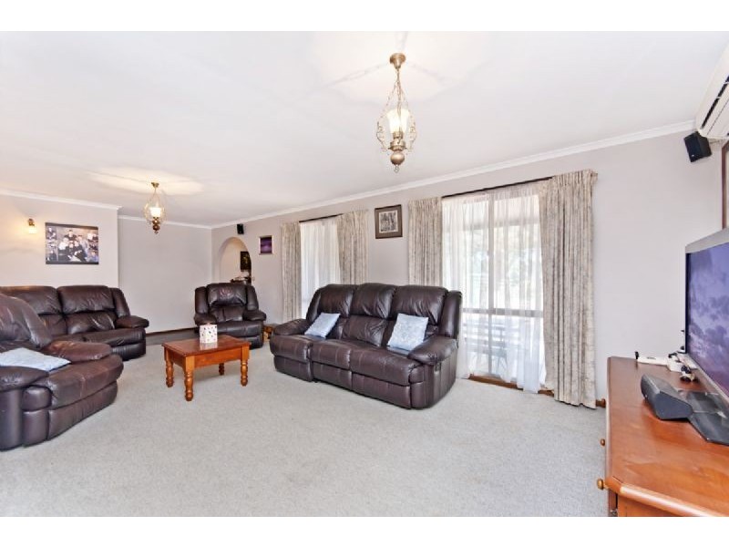 674 Penshurst Rd, Kirkstall VIC 3283