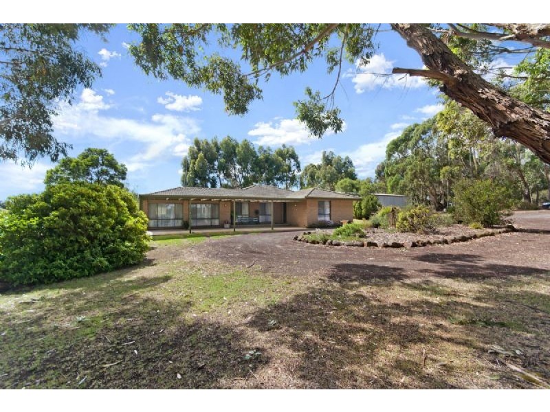 674 Penshurst Rd, Kirkstall VIC 3283