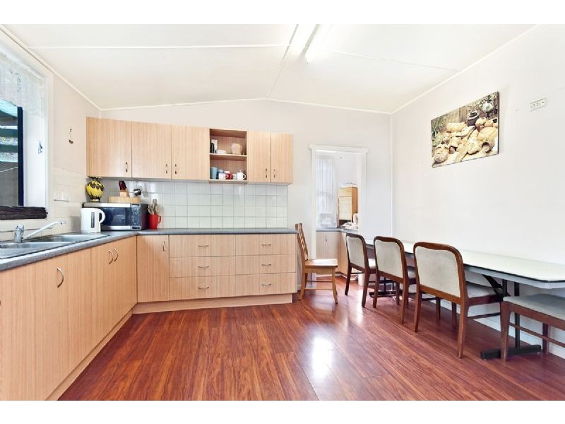 212 Commercial Road, Koroit VIC 3282