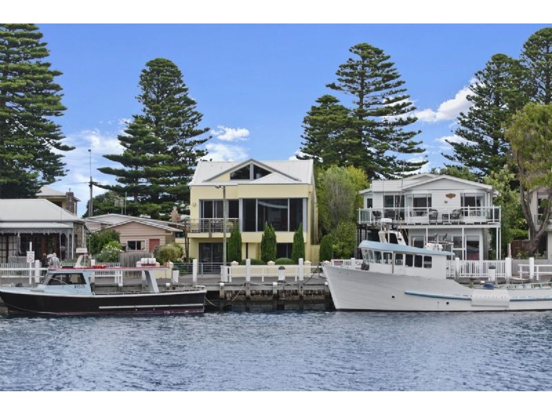 17 Gipps Street, Port Fairy VIC 3284