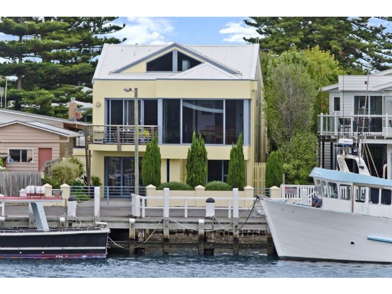 17 Gipps Street, Port Fairy VIC 3284