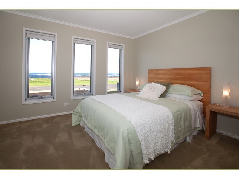 26 Ocean Drive, Port Fairy VIC 3284