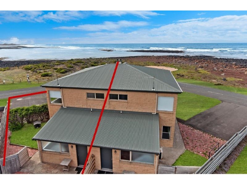 1/104 Ocean Drive, Port Fairy VIC 3284