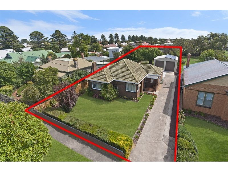 66 Princes Hwy, Port Fairy VIC 3284