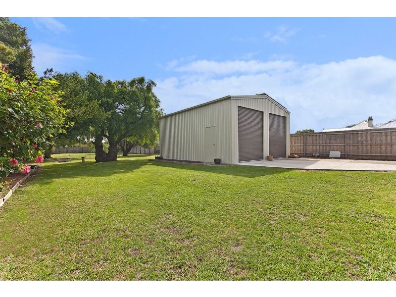 66 Princes Hwy, Port Fairy VIC 3284