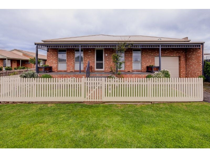 17 Osmonds Lane, Port Fairy VIC 3284