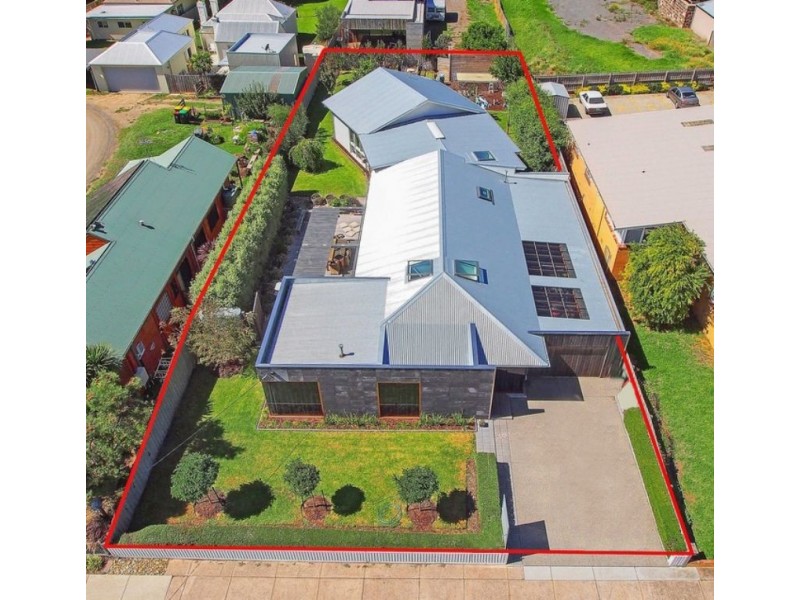 21 Barclay Street, Port Fairy VIC 3284