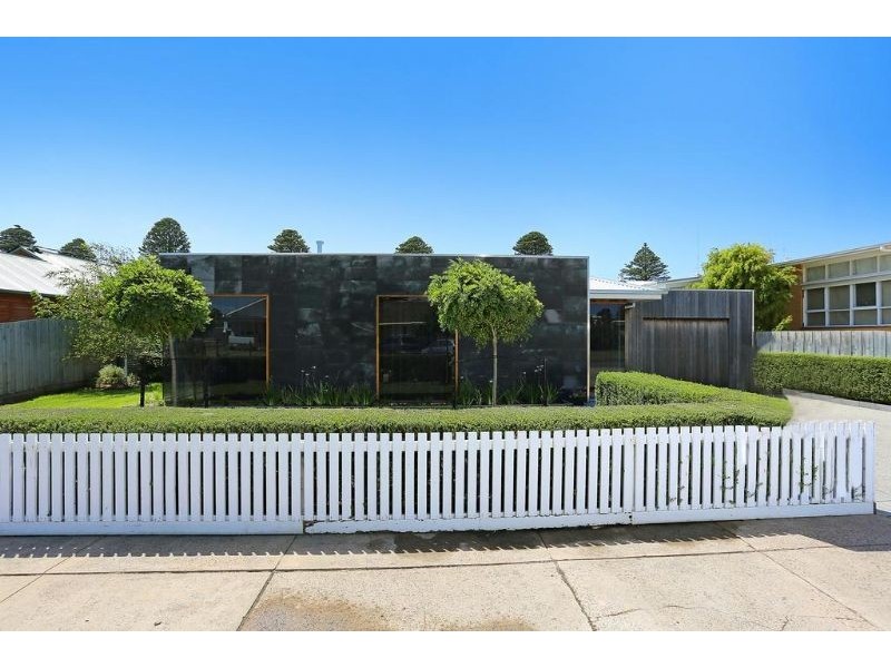 21 Barclay Street, Port Fairy VIC 3284