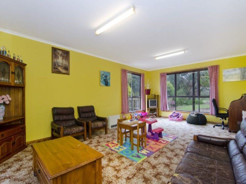 27 Stauntons Lane, Koroit VIC 3282