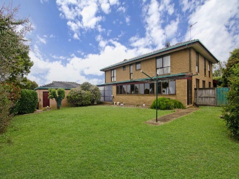 27 Stauntons Lane, Koroit VIC 3282