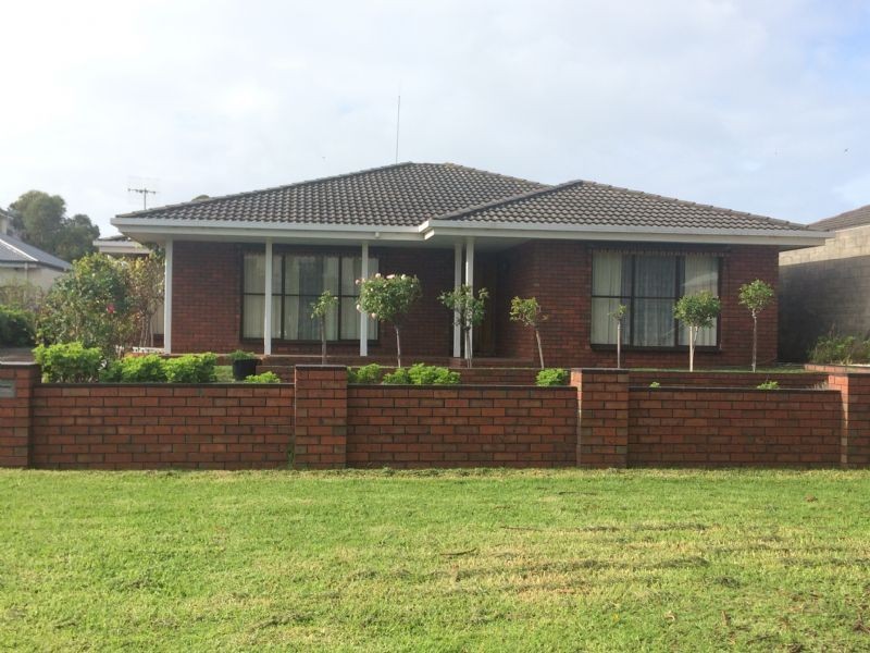41 James Street, Port Fairy VIC 3284
