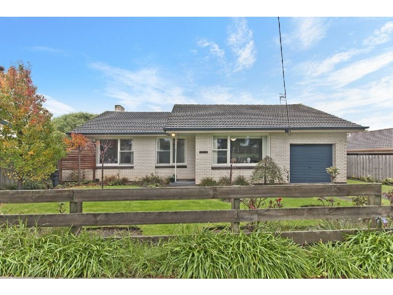 16 Albert Street, Port Fairy VIC 3284