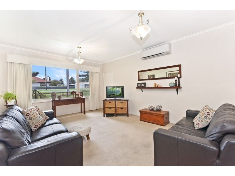 16 Albert Street, Port Fairy VIC 3284