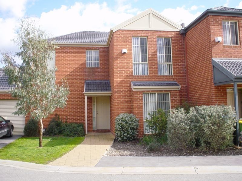8/19 Earls Court, Wantirna South VIC 3152
