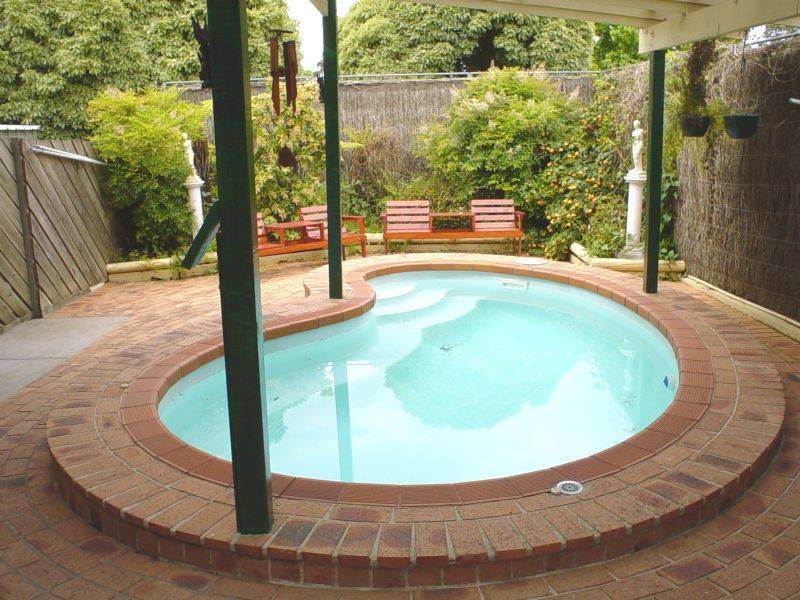 14 Lucania Close, Ringwood East VIC 3135