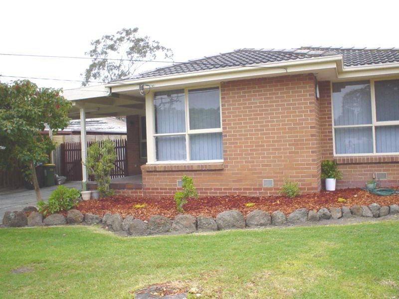 94 David St North, Knoxfield VIC 3180