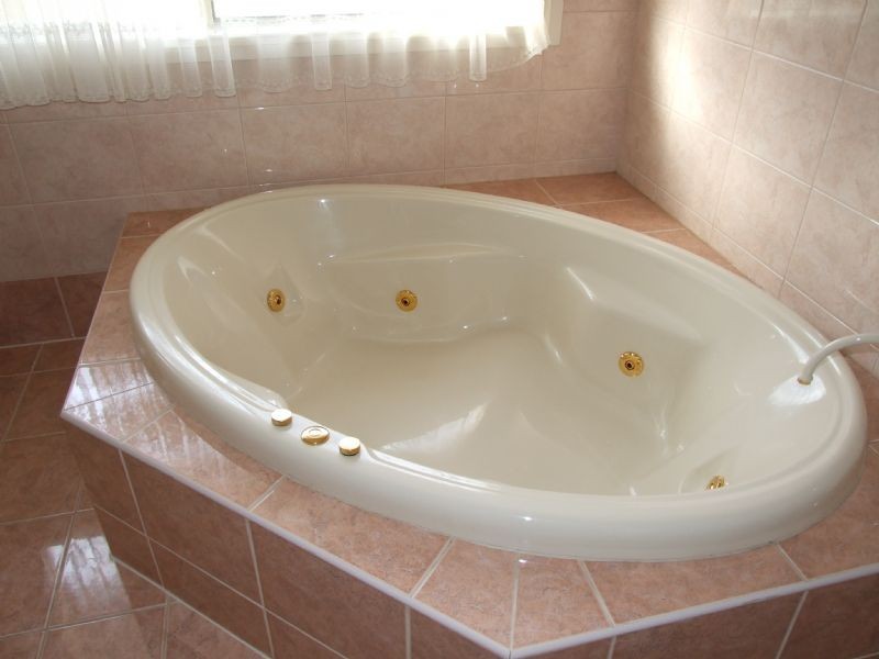 5 Tandragee Close, Wantirna South VIC 3152