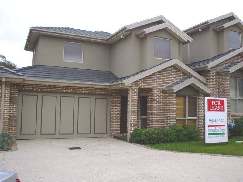 11 Kingswood Rise, Box Hill VIC 3128