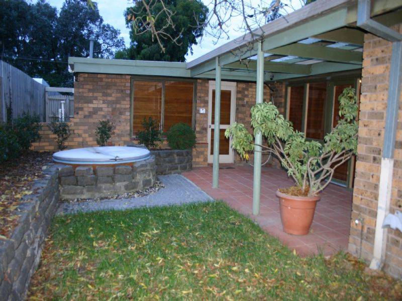 107 Harley Street North, Knoxfield VIC 3180