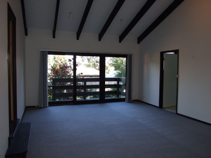 3 Huntingdon Drive, Wantirna South VIC 3152