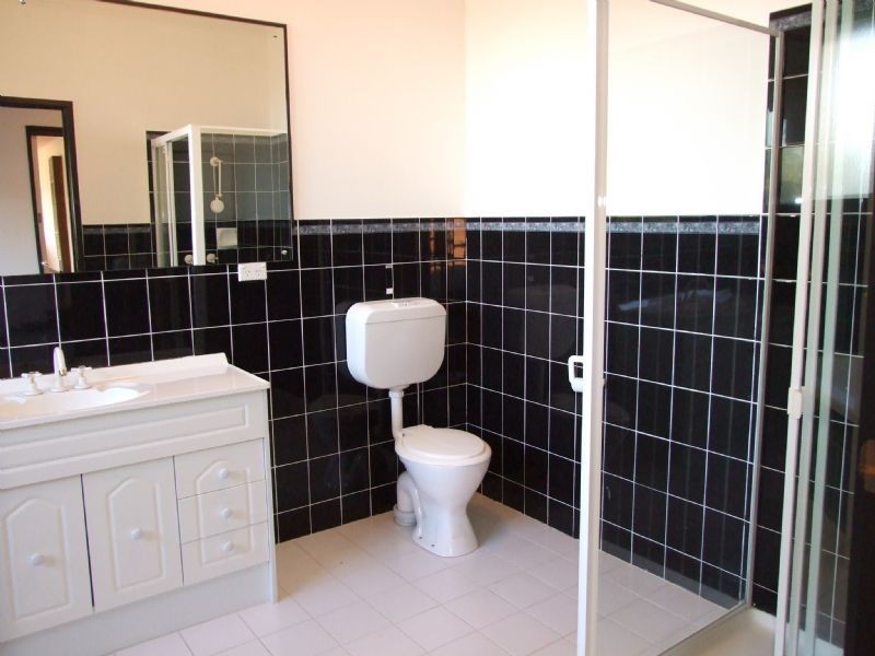 3 Huntingdon Drive, Wantirna South VIC 3152