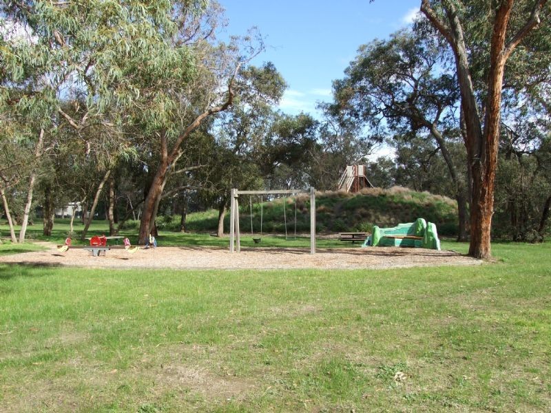 8 Dinsdale Road, Boronia VIC 3155