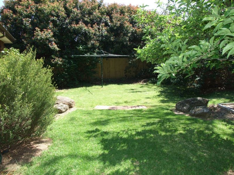 35 Foster Crescent, Knoxfield VIC 3180