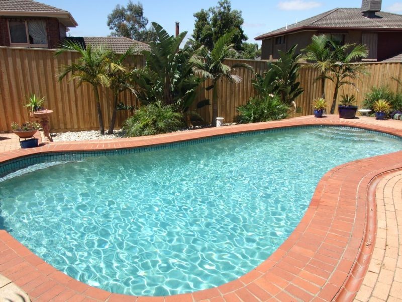 10 Glenys Court, Wantirna South VIC 3152