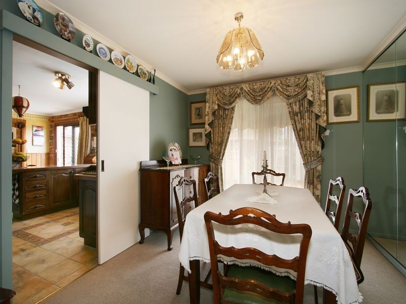 10 Glenys Court, Wantirna South VIC 3152