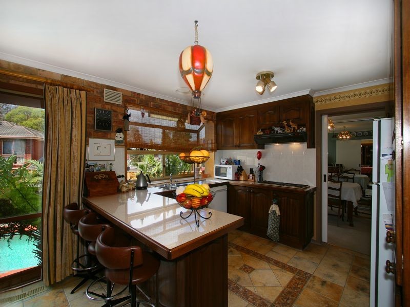 10 Glenys Court, Wantirna South VIC 3152