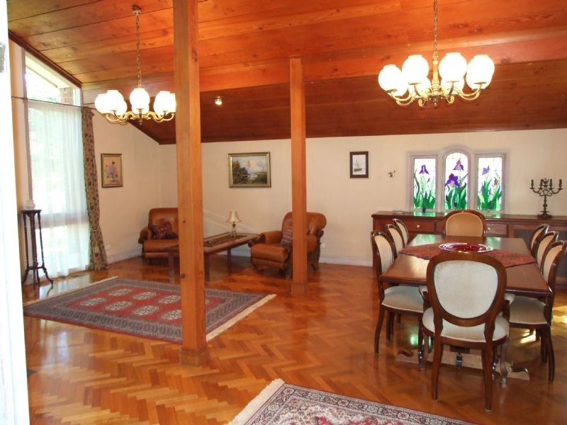 25 Clarke Crescent, Wantirna South VIC 3152