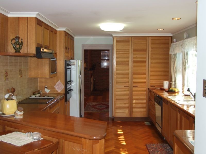 25 Clarke Crescent, Wantirna South VIC 3152