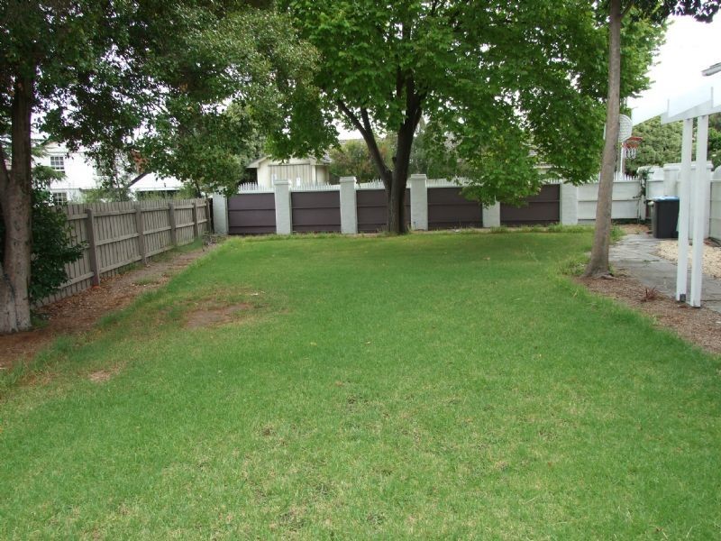 75 Gateshead Drive, Wantirna South VIC 3152