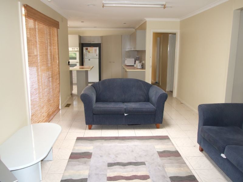 75 Gateshead Drive, Wantirna South VIC 3152