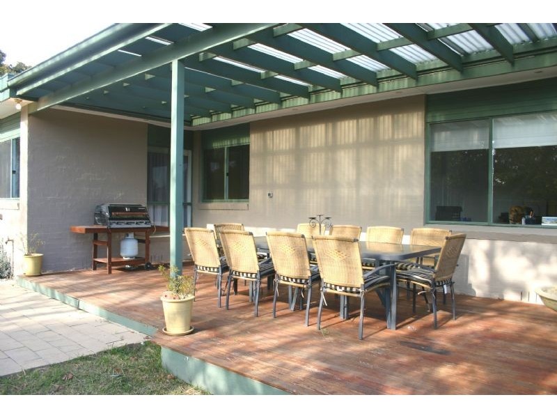 114 Anne Road, Knoxfield VIC 3180
