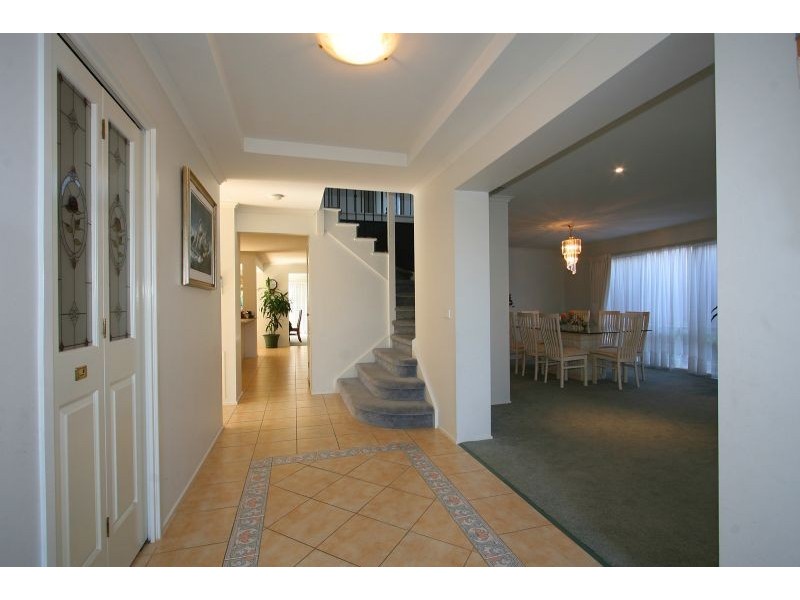 4 Sarah Court, Wantirna South VIC 3152