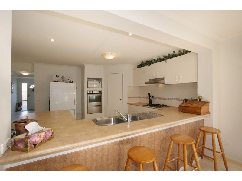 4 Sarah Court, Wantirna South VIC 3152