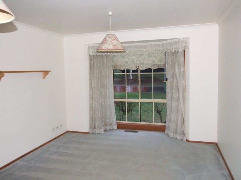 3 Wildwood Close, Knoxfield VIC 3180