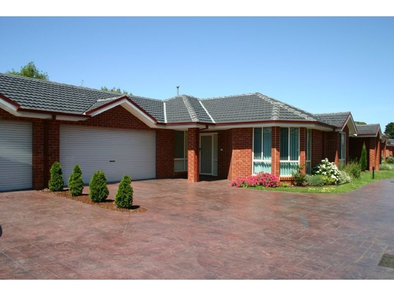 4/33 Elliot St, Knoxfield VIC 3180