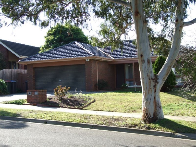 32 Milpera Crescent, Wantirna VIC 3152