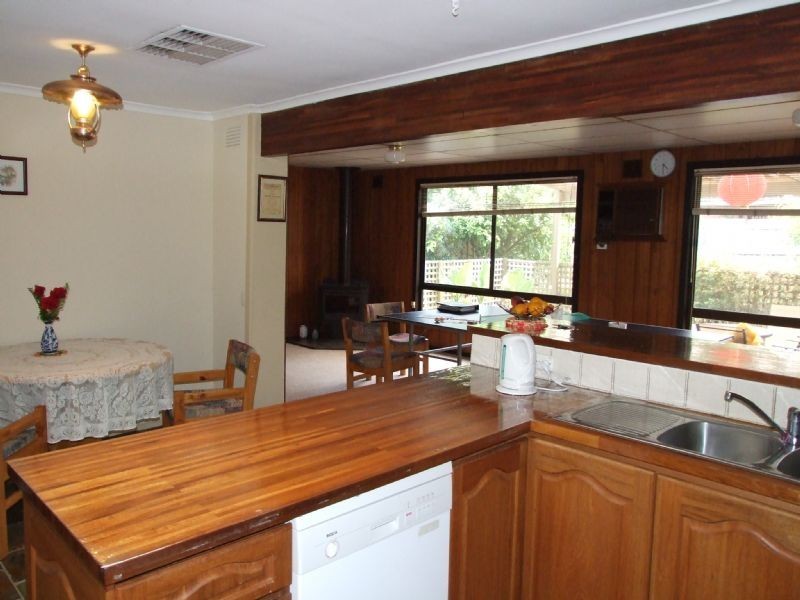 22 Vinen Road, Scoresby VIC 3179