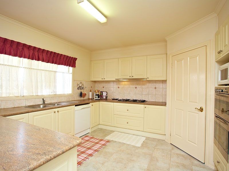 29 Kings Court, Wantirna South VIC 3152