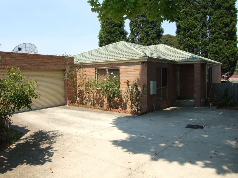 2A Norma Crescent, Knoxfield VIC 3180