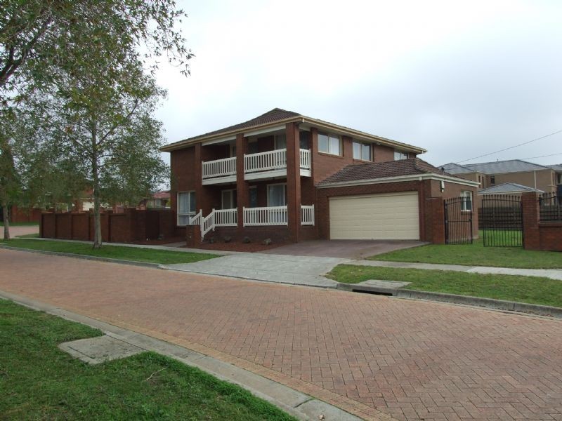 130 Cathies Lane, Wantirna South VIC 3152