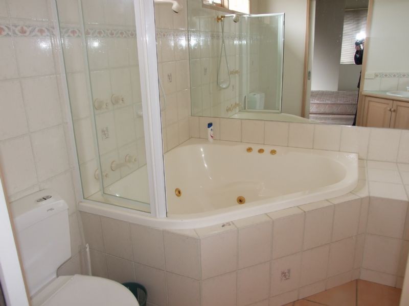 56 Applewood Drive, Knoxfield VIC 3180