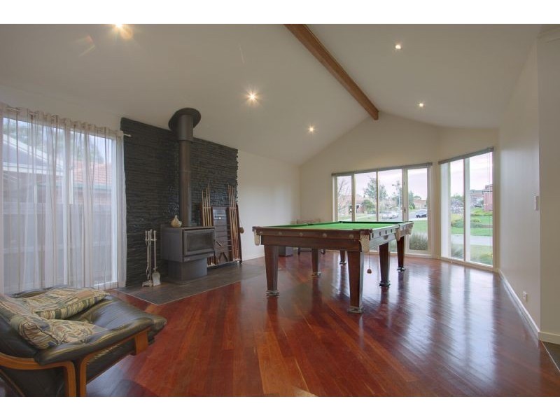 75 Applewood Drive, Knoxfield VIC 3180