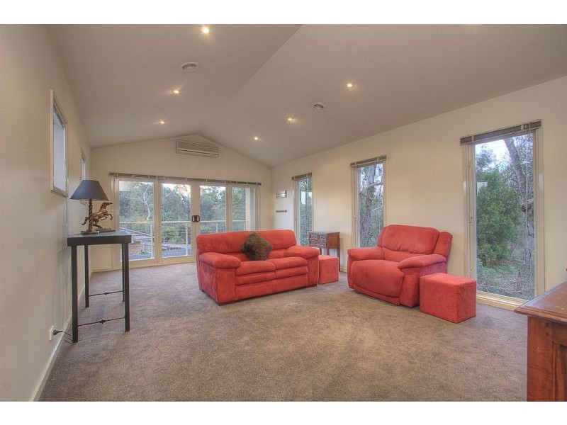 75 Applewood Drive, Knoxfield VIC 3180