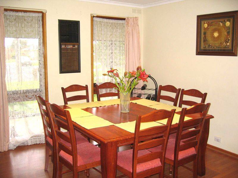 4 Beverley Court, Hoppers Crossing VIC 3029