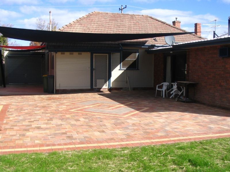 376 Bellevue Street, Albury NSW 2640