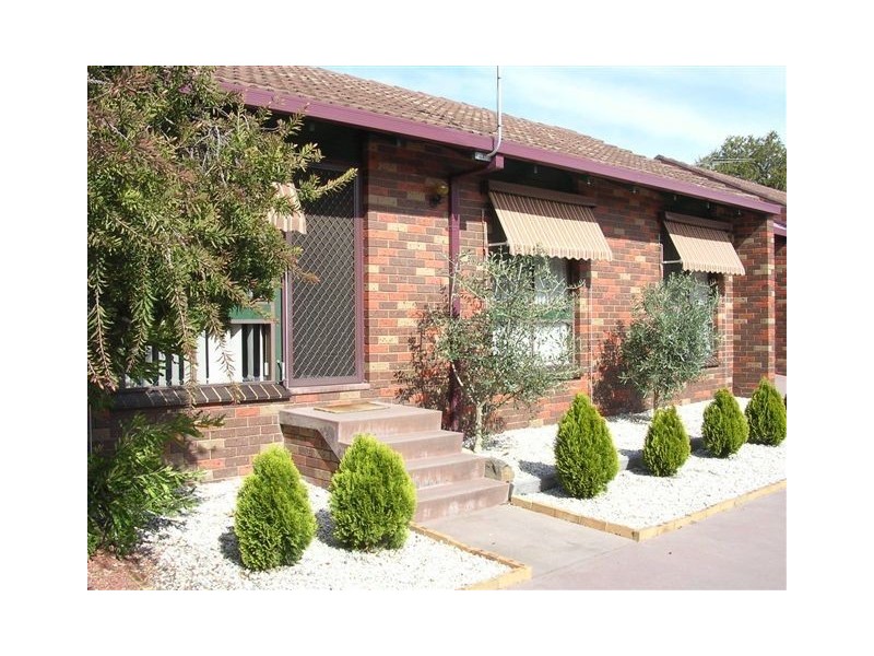 2/881 Padman Drive, Albury NSW 2640